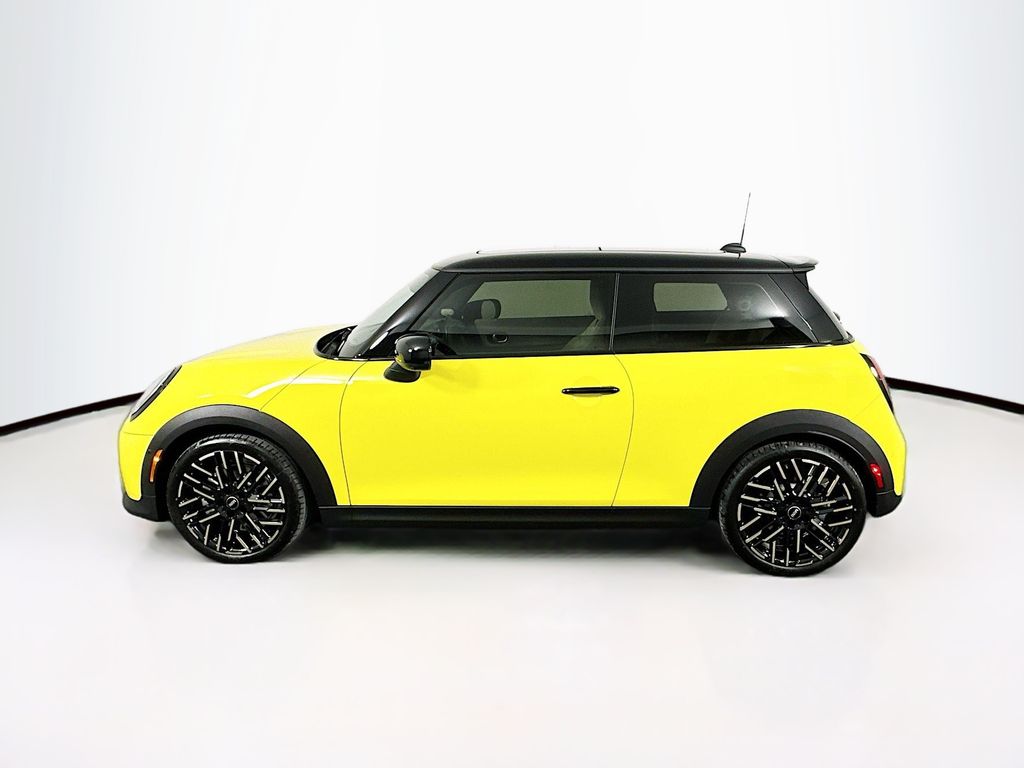 2025 MINI Cooper S 8