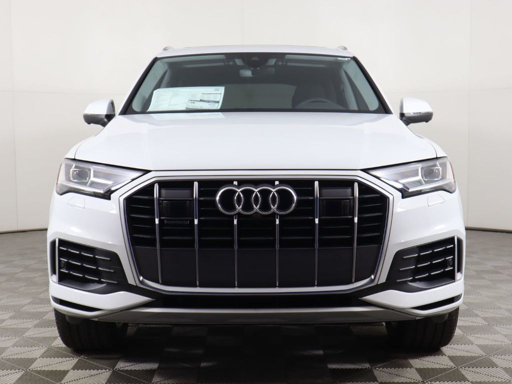 2023 Audi Q7 Premium 3