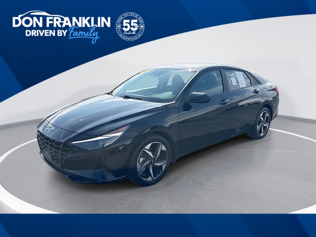 Onyx Black 2023 Hyundai Elantra SEL FWD Sedan Front-Wheel Drive Continuously Variable Transmission