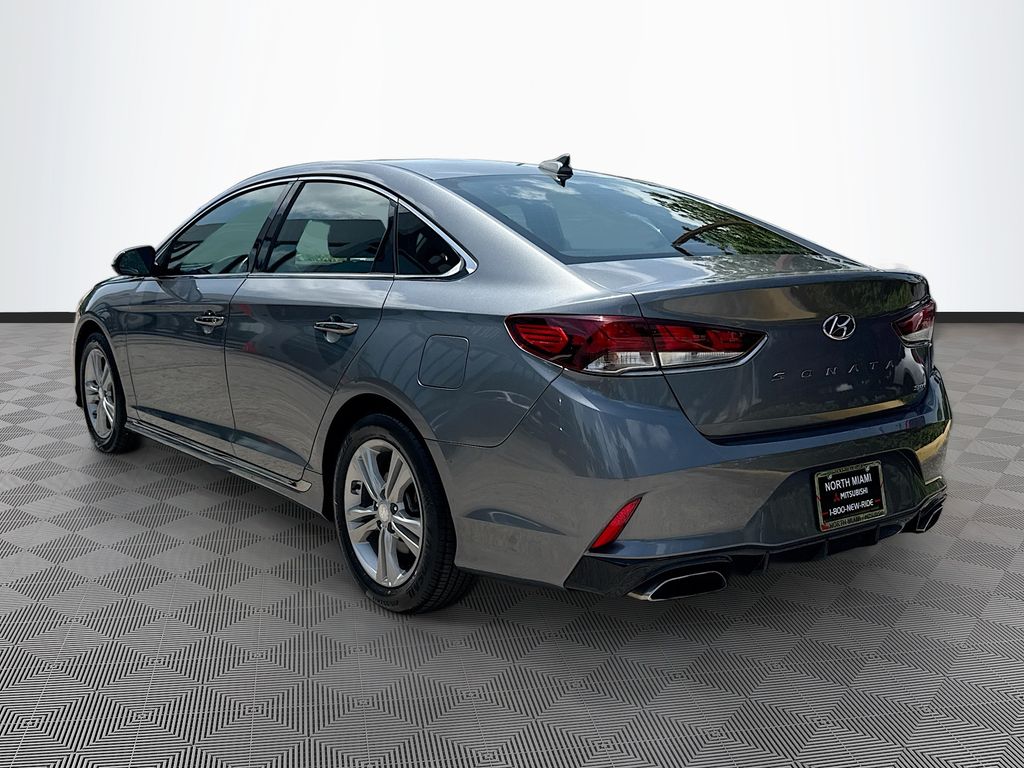 Used 2018 Gray Hyundai Sport+ image 5