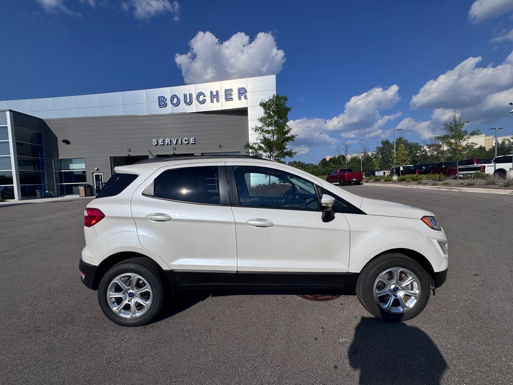 Certified Used 2018 White Platinum Clearcoat Metallic Ford SE image 3