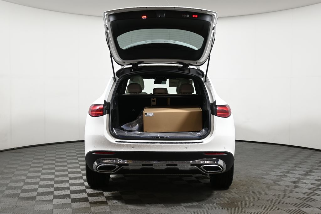 Thumbnail: 2026 Mercedes-Benz GLC - 27