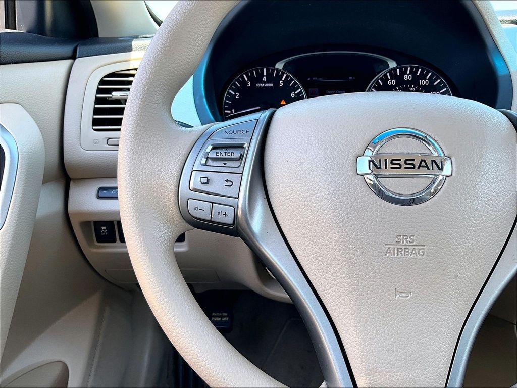 2014 Nissan Altima — photo 23