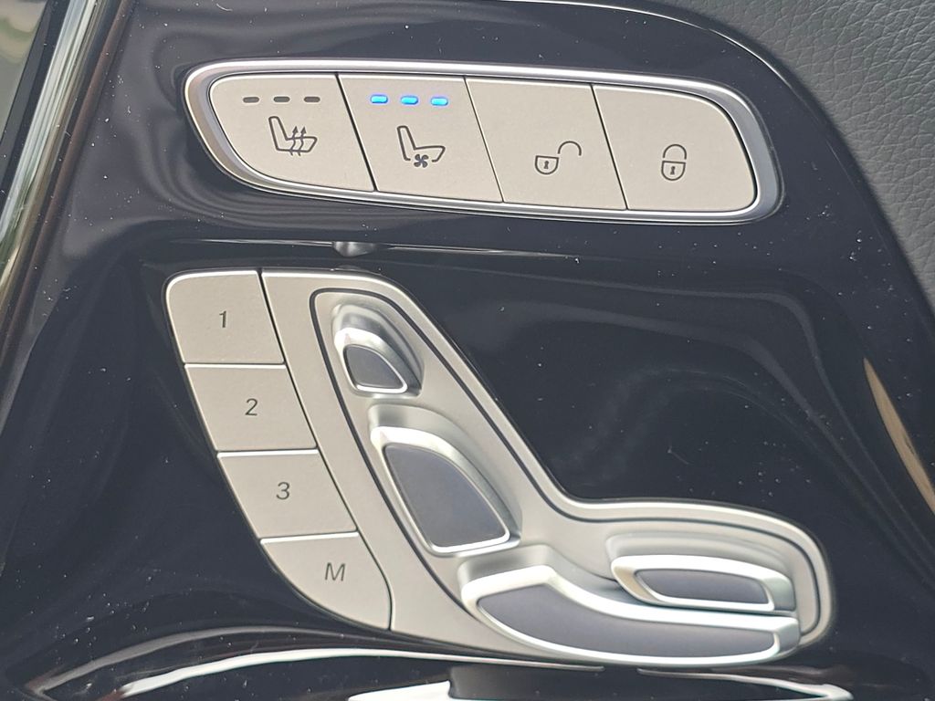 New 2026 Beige Mercedes-Benz G 550 image 5