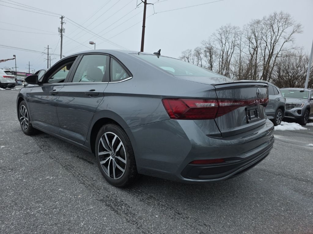 2026 Volkswagen Jetta 1.5T SE Gray at Subaru and VW of Moon Township