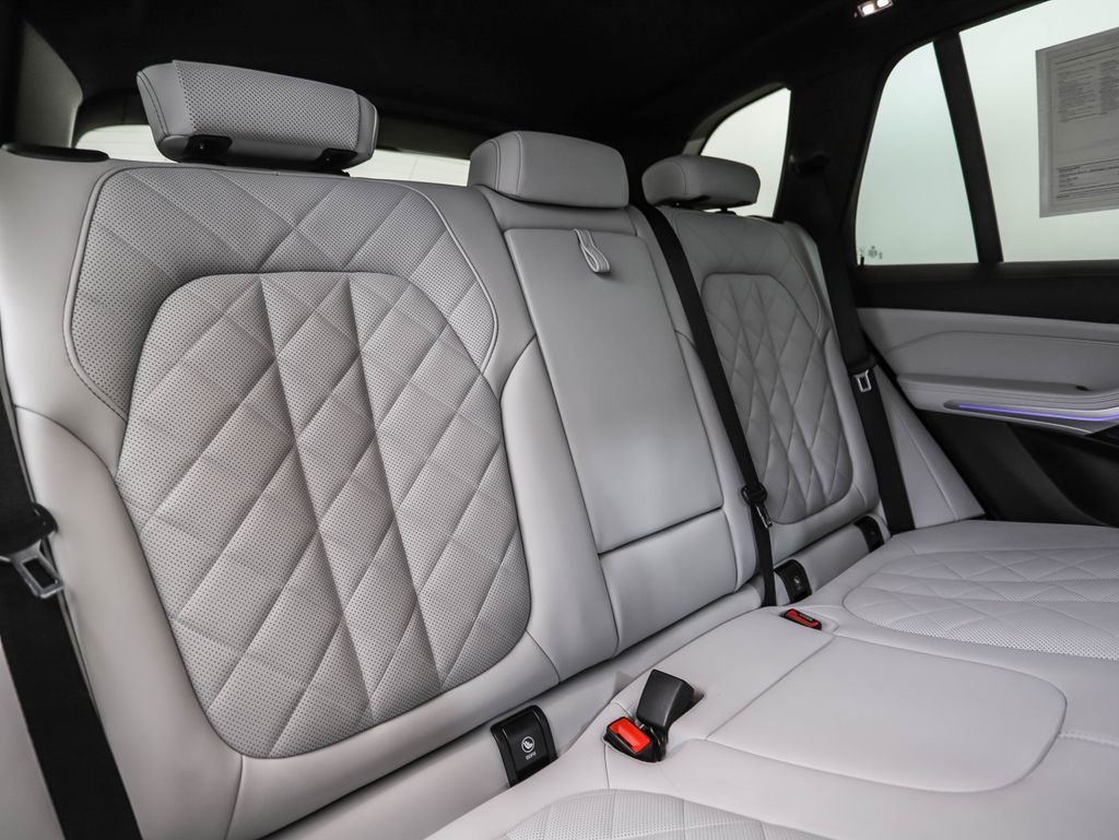 Thumbnail: 2024 BMW X5 - 28