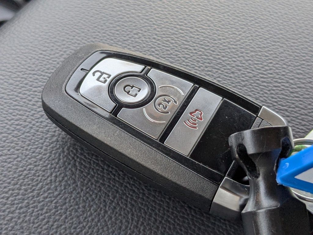 2025 Ford F-550 Chassis LARIAT