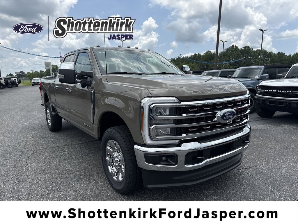 2026 Ford F-250 Super Duty Gris (Marsh Gray) Camioneta Todo terreno Automática