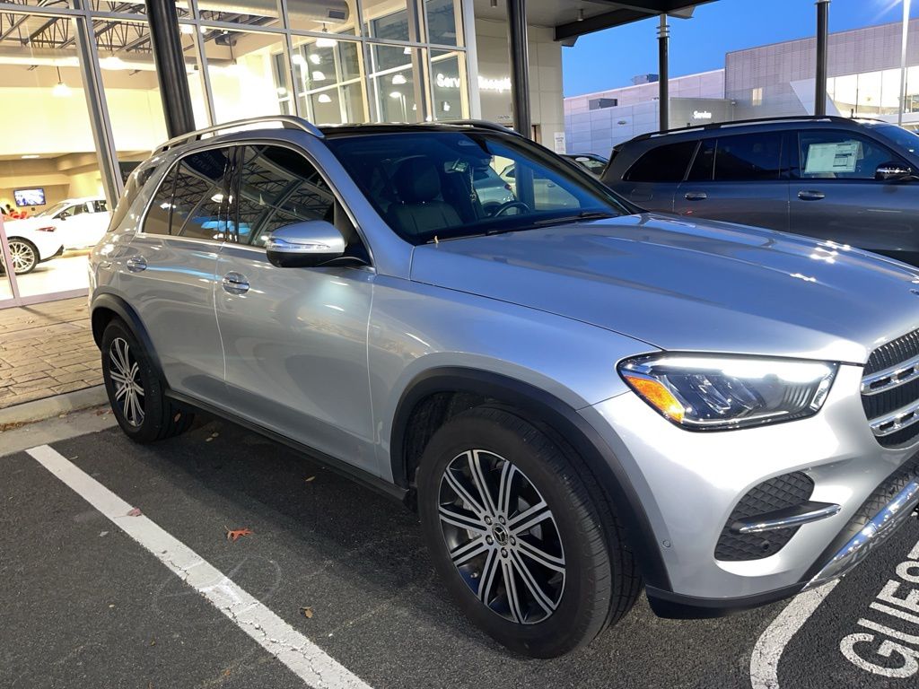 Thumbnail: 2025 Mercedes-Benz GLE - 2