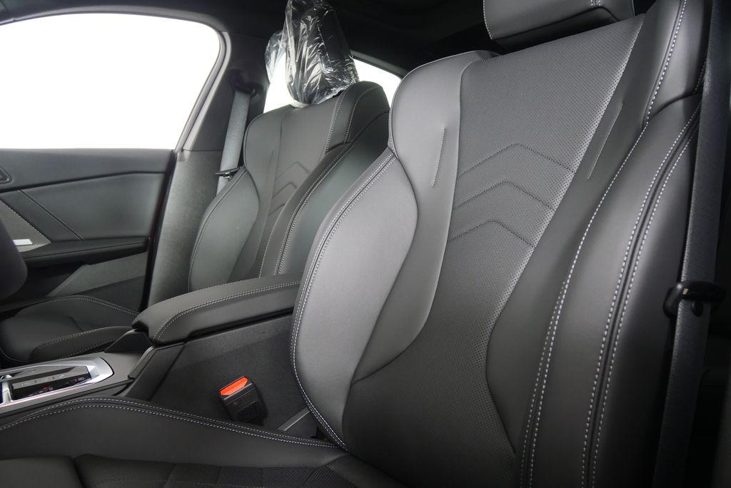 Thumbnail: 2026 BMW 2 Series - 11