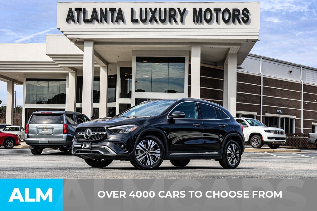 Used 2025 Black Mercedes-Benz GLA 250 image 3