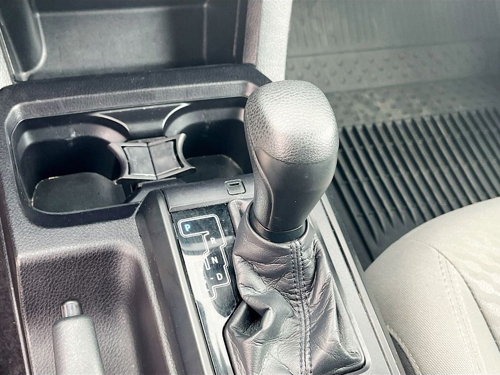 Used 2022 Silver Toyota SR image 16