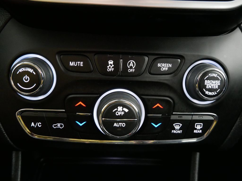 2025 Toyota Tundra Limited - Photo 64