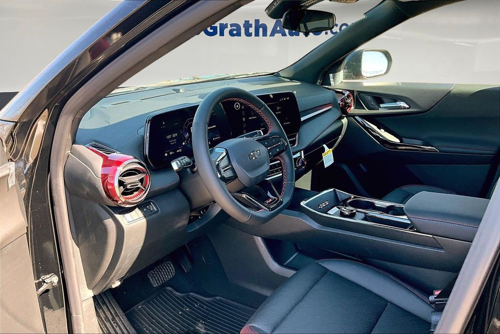 View vehicle photo 7