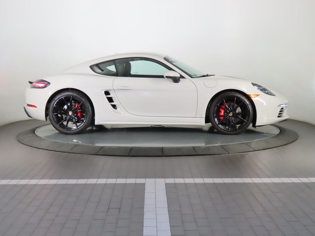 2024 Porsche 718 Cayman S 6