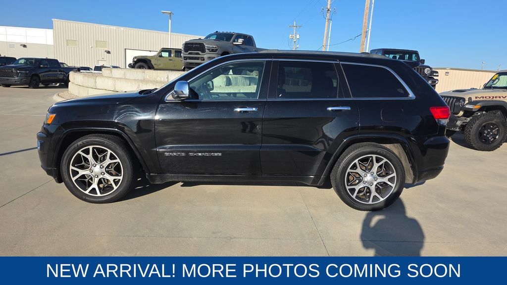 Used 2020 Jeep Grand Cherokee Overland with VIN 1C4RJFCG5LC190574 for sale in Kansas City