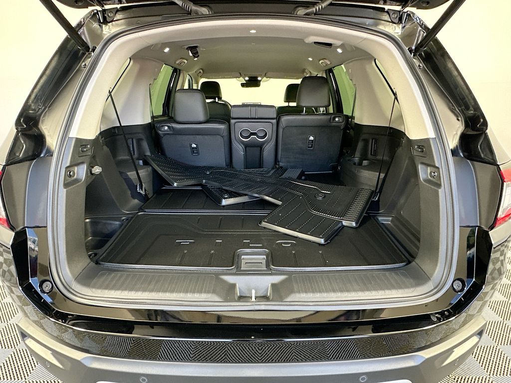 Thumbnail: 2025 Honda Pilot - 25