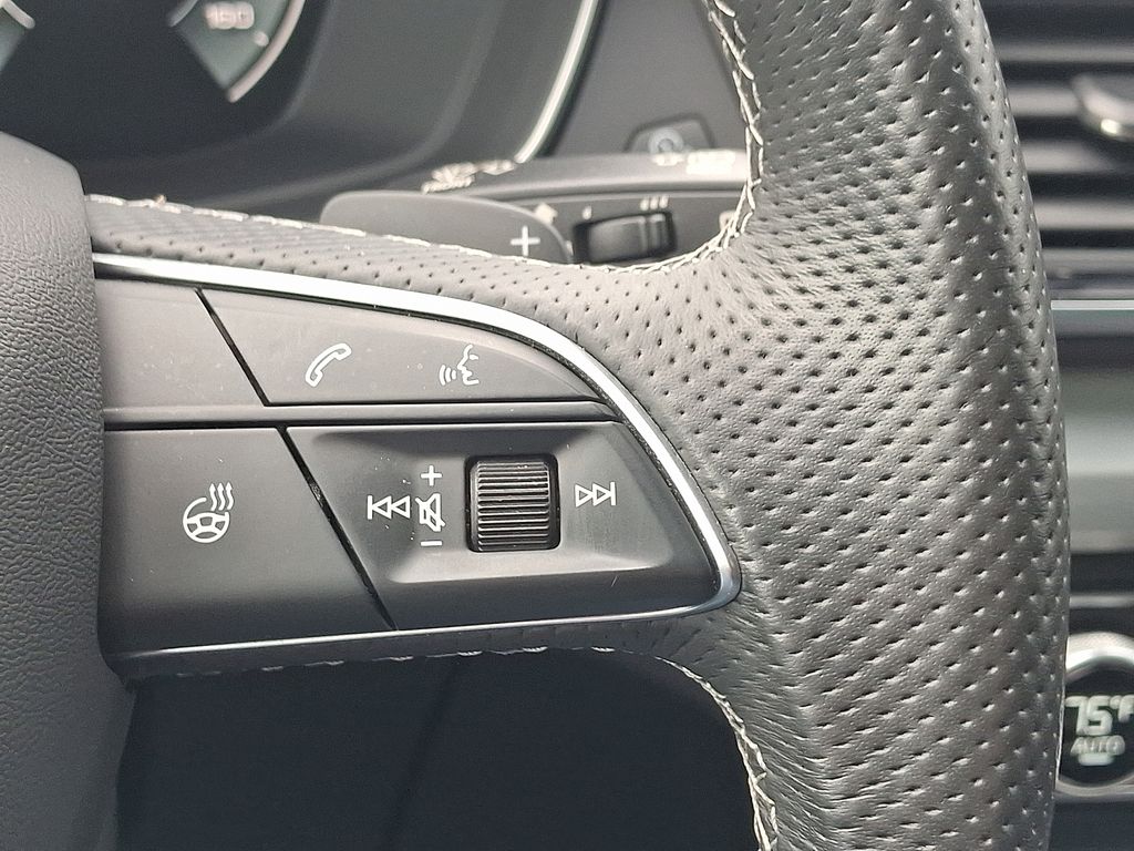 Thumbnail: 2021 Audi Q5 - 23