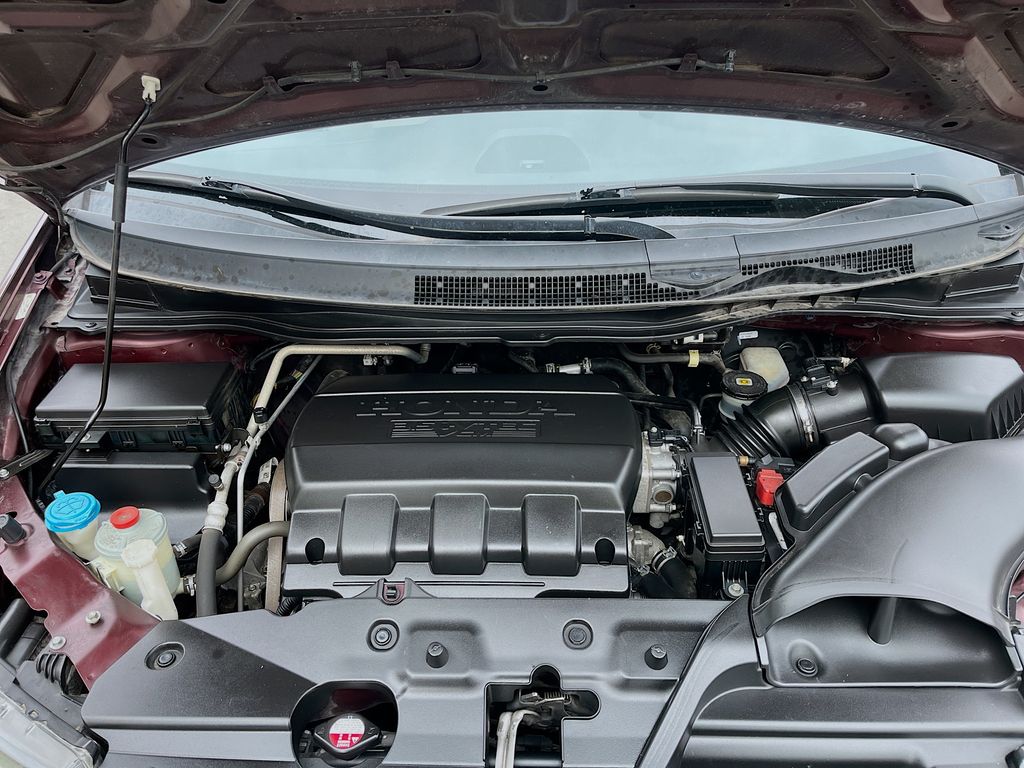 Used 2015 Red Honda EX-L image 31