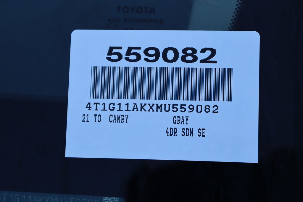 Thumbnail: 2021 Toyota Camry - 7