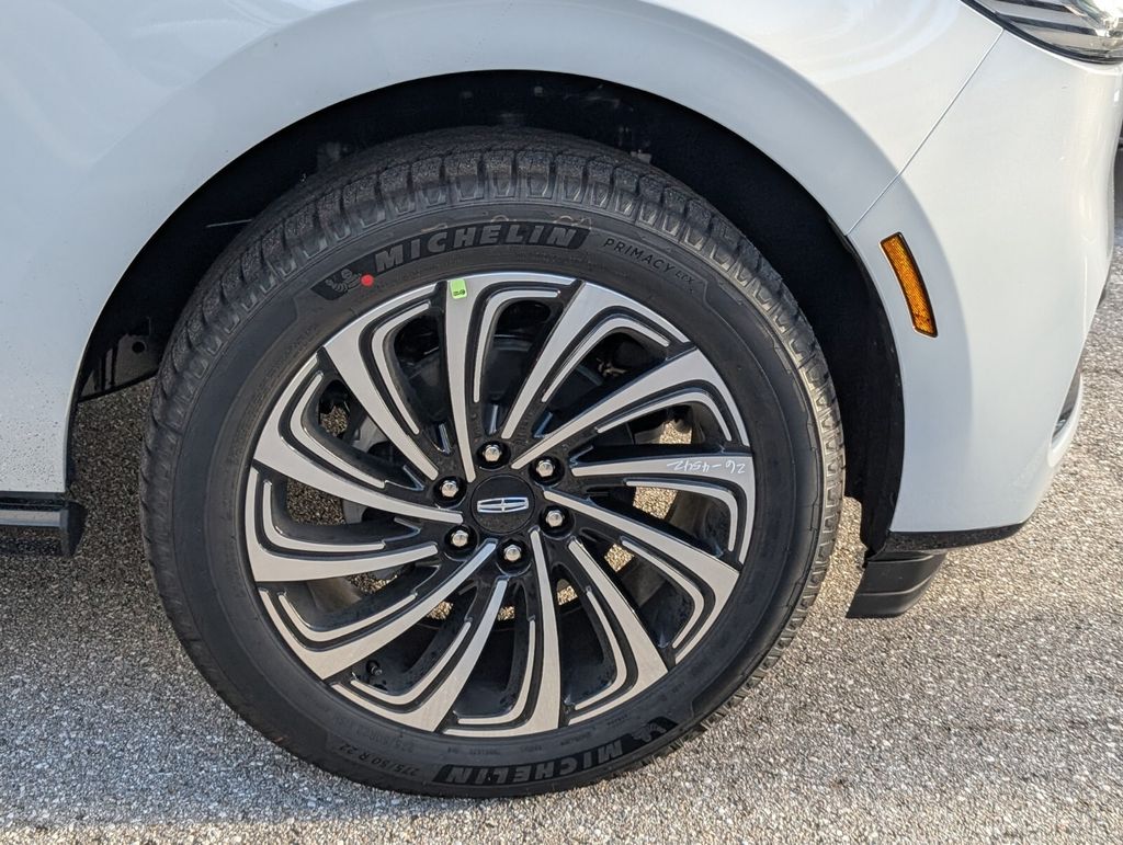 new 2026 Lincoln Navigator car, priced at $123,415