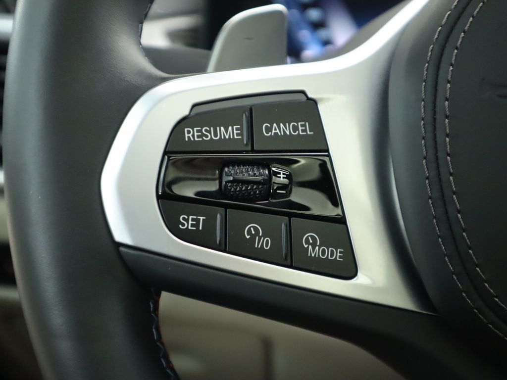 2024 BMW X5 M60i 11