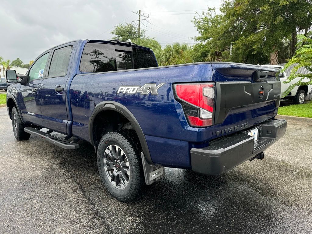 2022 Nissan Titan XD PRO-4X 5