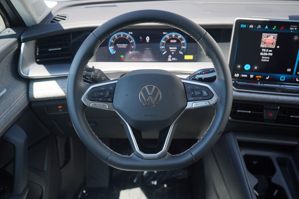 Thumbnail: 2025 Volkswagen Tiguan - 9