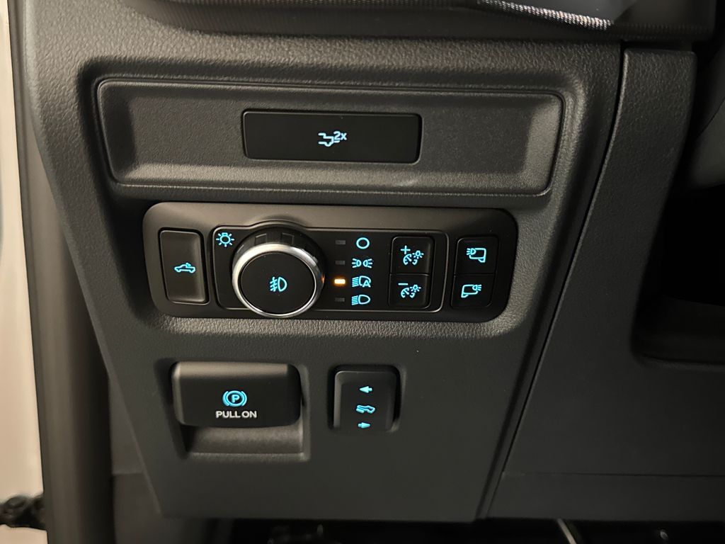 New 2026 White Ford Lariat image 30
