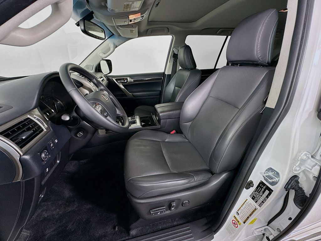 Thumbnail: 2014 Lexus GX - 20