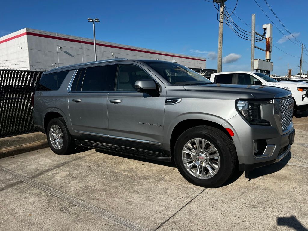 2023 GMC Yukon XL Denali Silver at Toyota of Victoria