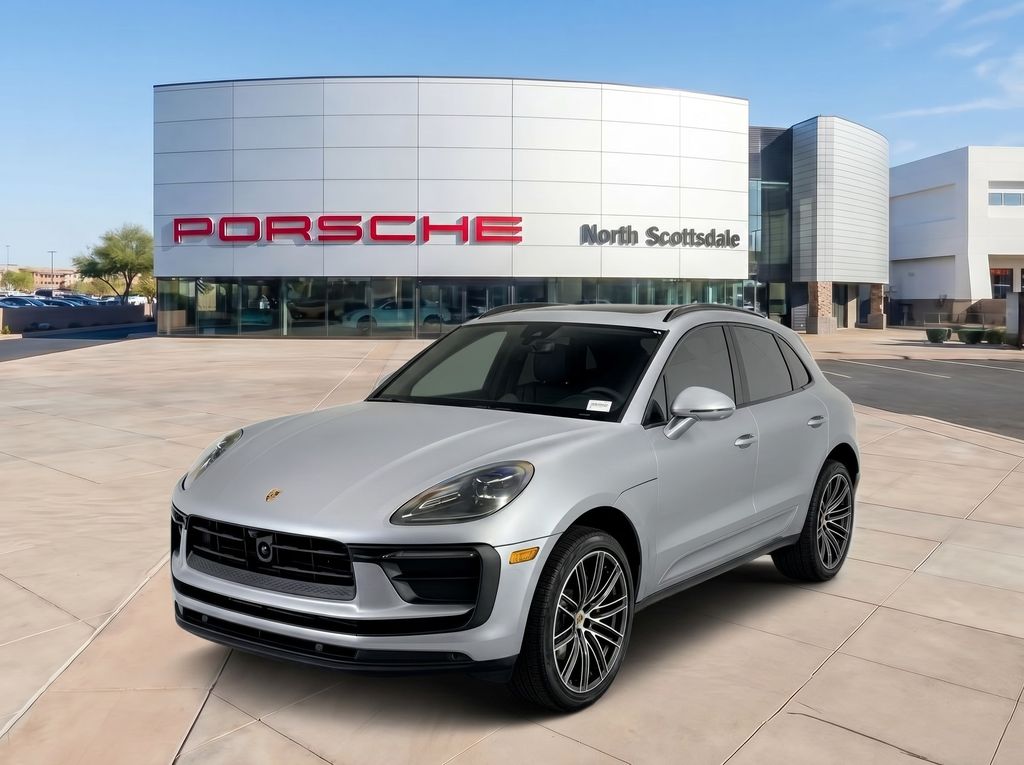 Thumbnail: 2026 Porsche Macan - 1