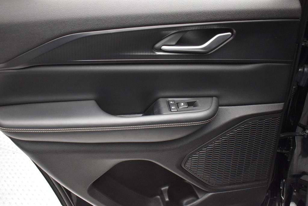 Thumbnail: 2023 Jeep Grand Cherokee - 28