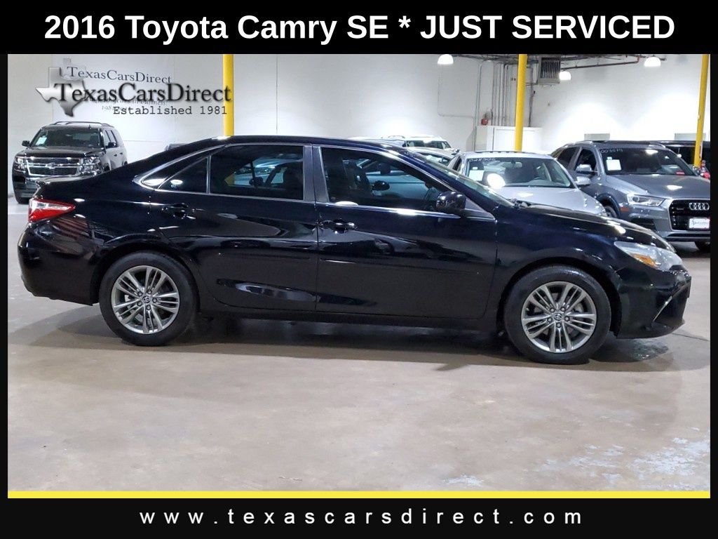 2016 Toyota Camry SE 5