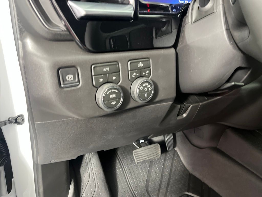 Thumbnail: 2026 Chevrolet Silverado 1500 - 25