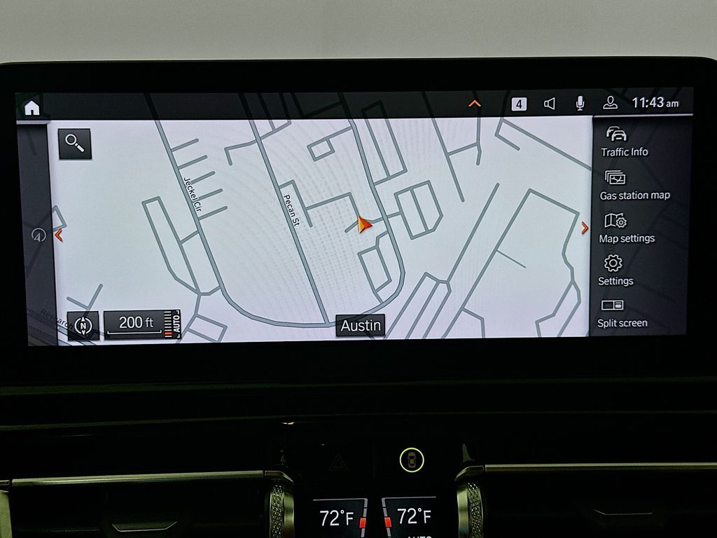 Thumbnail: 2025 BMW 8 Series - 13