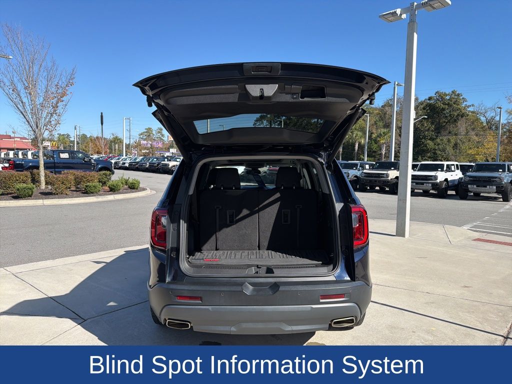 2022 GMC Acadia AWD AT4