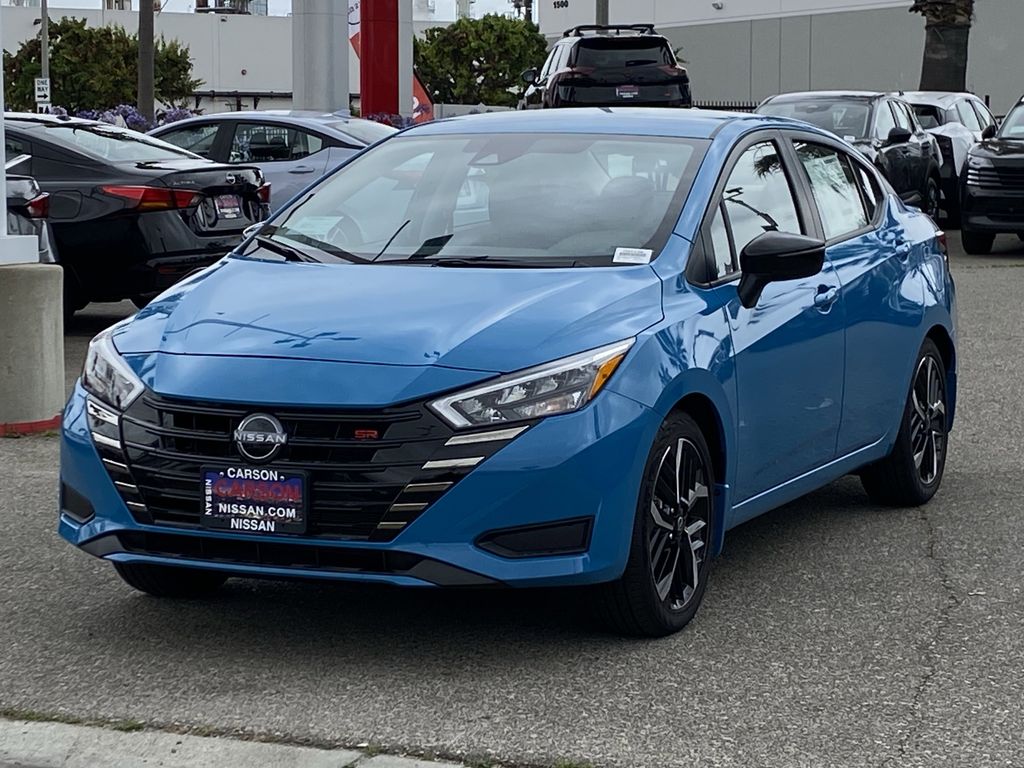 2025 Nissan Versa 1.6 SR