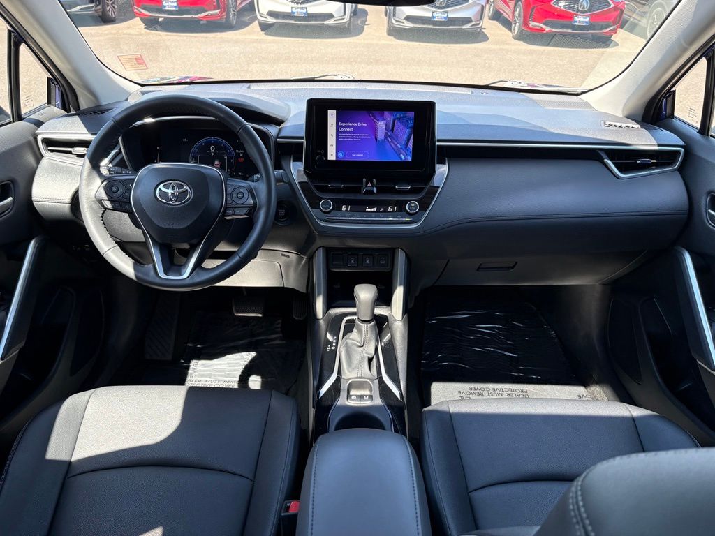 2024 Toyota Corolla Cross XLE