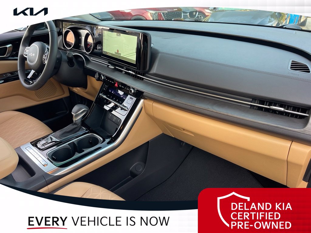 Used 2024 Kia Carnival Van