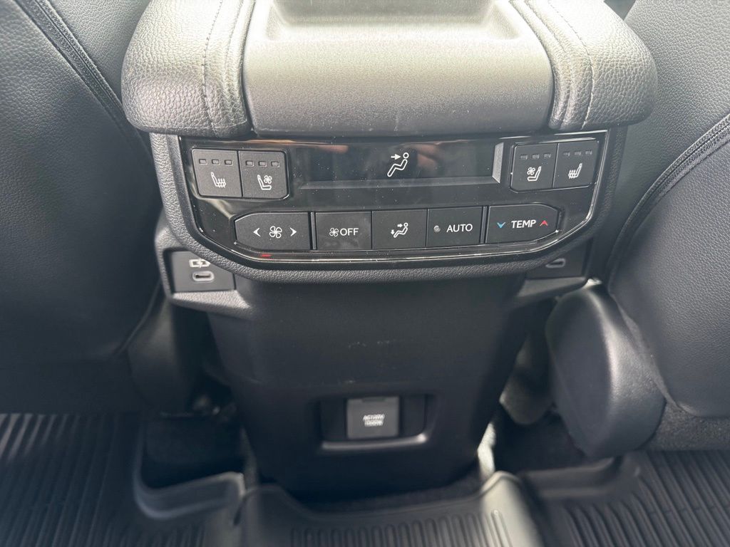 New 2026 Toyota Grand Highlander Hybrid SUV
