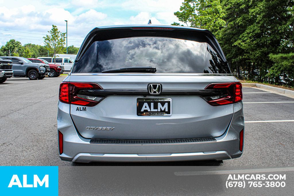 Used 2025 Blue Honda EX-L image 10