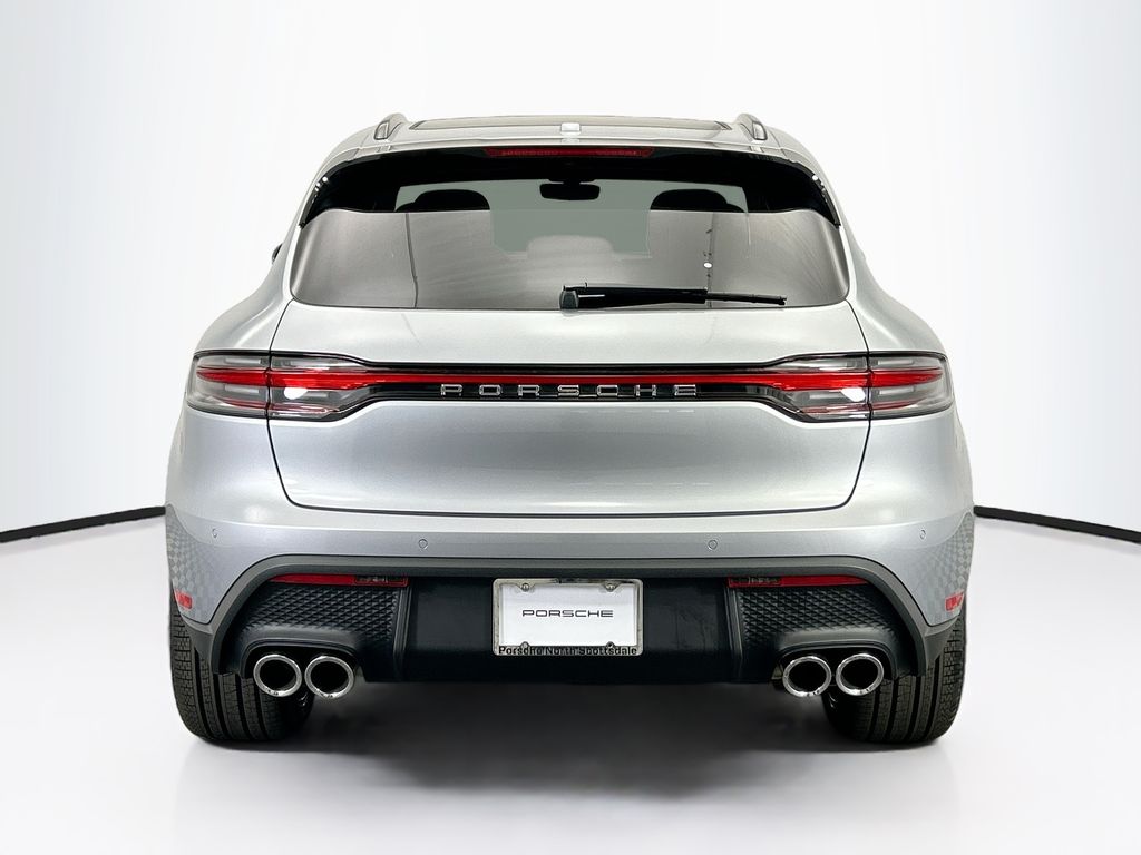 Thumbnail: 2026 Porsche Macan - 6