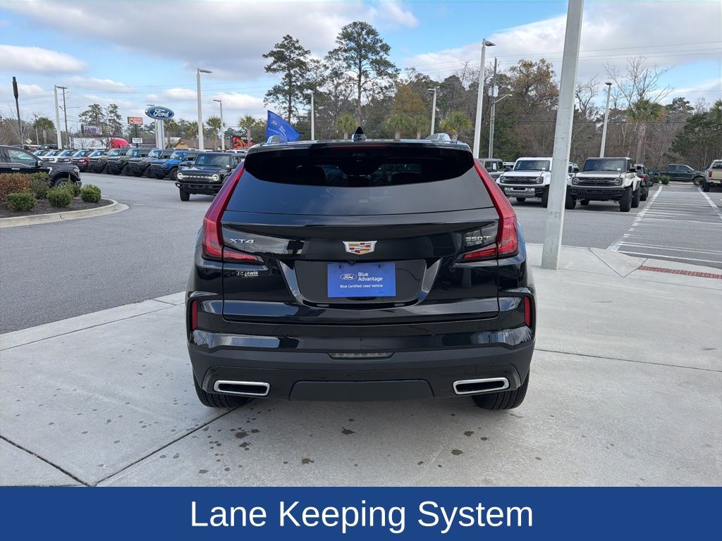 2024 Cadillac XT4 FWD Premium Luxury