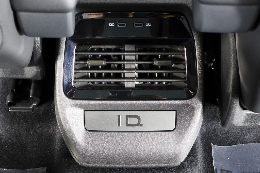 Thumbnail: 2022 Volkswagen ID.4 - 24