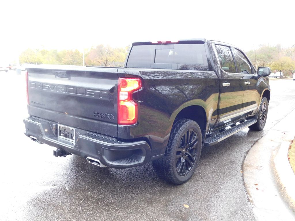 2023 Chevrolet Silverado 1500 High Country 11