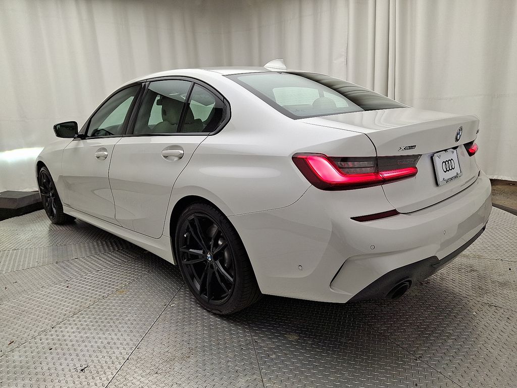 Thumbnail: 2021 BMW 3 Series - 6