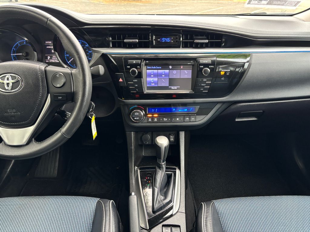 Thumbnail: 2016 Toyota Corolla - 14