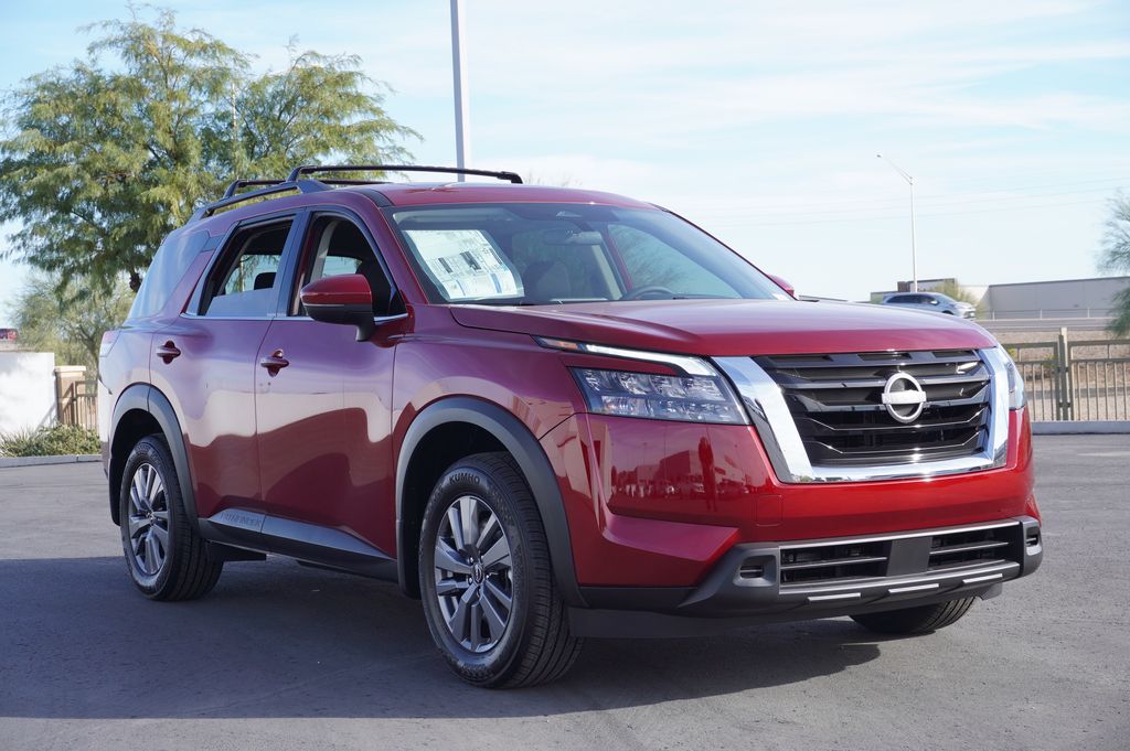 2025 Nissan Pathfinder SV 4