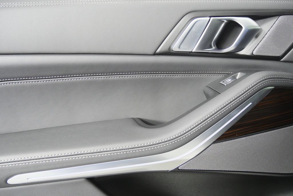 Thumbnail: 2026 BMW X5 - 28